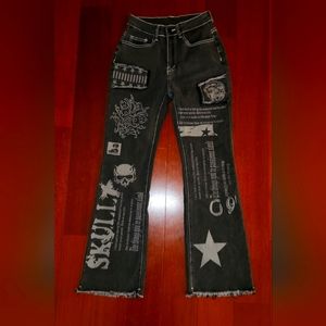 Black patch Jean's